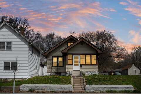 1089 Hudson Road, Saint Paul, MN 55106