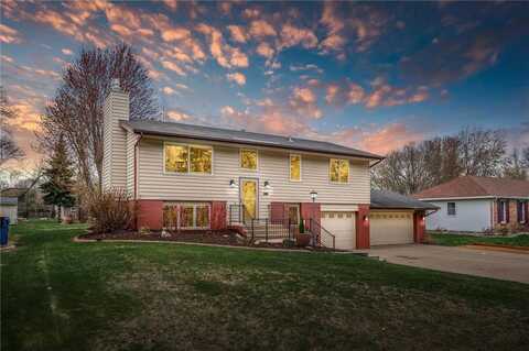 1028 Merritt Street, Shakopee, MN 55379