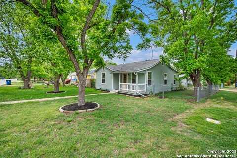 345 Jefferson St. West, Kerrville, TX 78028