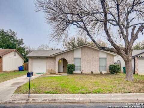 5946 Cliff Bank St, San Antonio, TX 78250