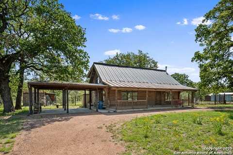 463 woodland, Fredericksburg, TX 78624