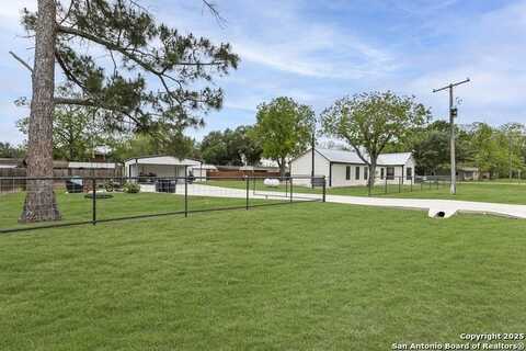 330 County Road 374, Hobson, TX 78117