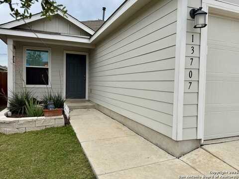 13707 Arroyo Seco, San Antonio, TX 78223