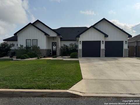 116 Park Heights, Poth, TX 78147