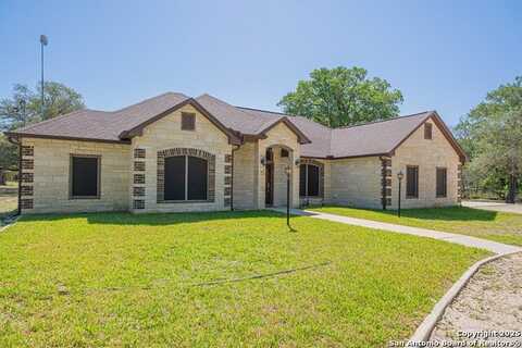 140 Buttermilk Circle, Floresville, TX 78114