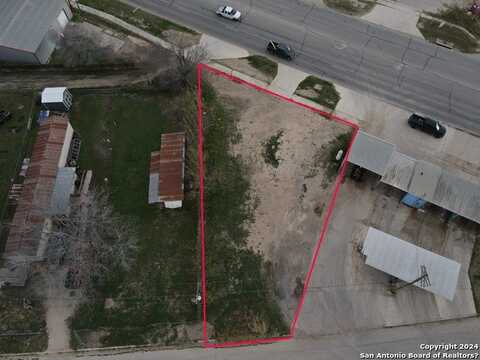 513 Amphion, Poteet, TX 78065