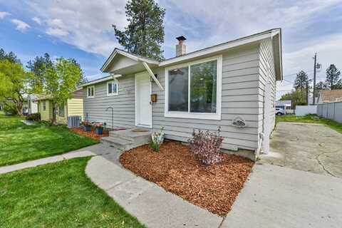 1323 W Joseph Ave, Spokane, WA 99205