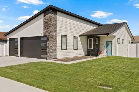 13514 W 8th Ct, Airway Heights, WA 99001