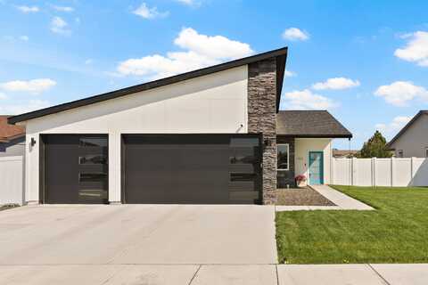 13514 W 8th Ct, Airway Heights, WA 99001