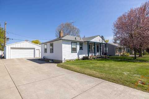 5616 N D St, Spokane, WA 99205