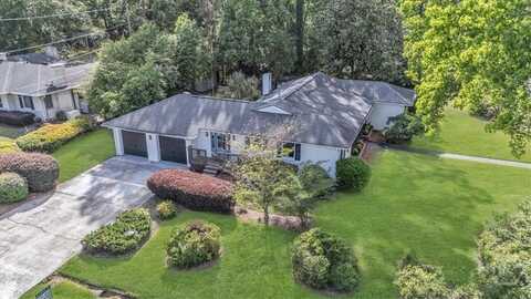 1107 E Derenne Avenue, Savannah, GA 31406