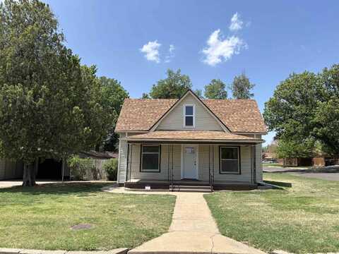 401 S New St, Pratt, KS 67124