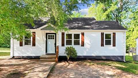 605 Longwood Ave, Farmville, VA 23901