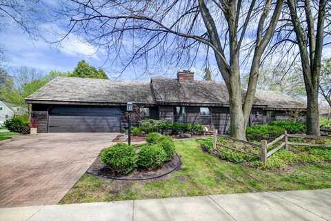 105 N Yellowstone Drive, Madison, WI 53705