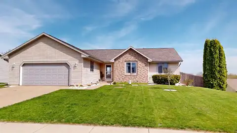 213 Wollet Drive, Fort Atkinson, WI 53538