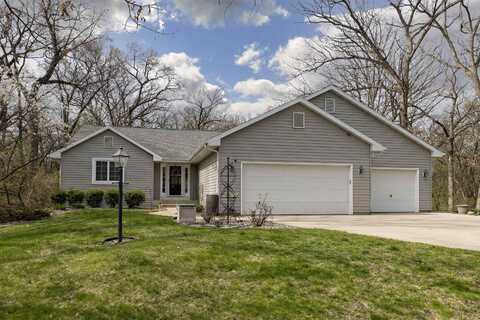 2049 W Glenmoor Lane, Janesville, WI 53545