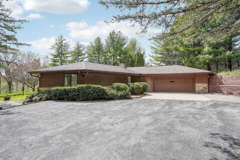 2717 Cross Country Circle, Verona, WI 53593
