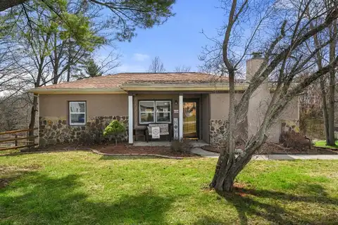 307 Woodlawn Avenue, Aurora, IN 47001