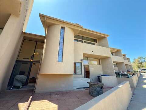4621 Esperanza, Los Alamos, NM 87544