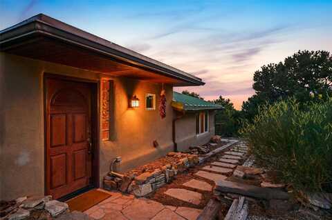 2125 Paseo Ponderosa, Santa Fe, NM 87501