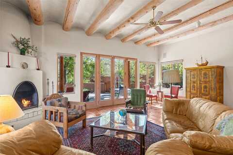 103 1/2 Victoria Street, Santa Fe, NM 87505