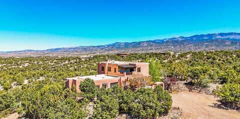 22 Loma Serena, Santa Fe, NM 87506