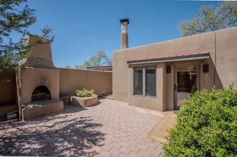 246 Maynard Street, Santa Fe, NM 87501