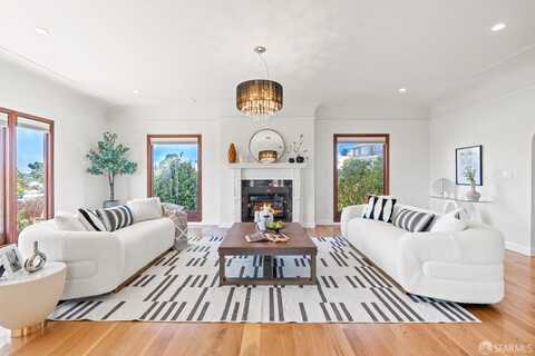 2 Mercedes Way, San Francisco, CA 94127