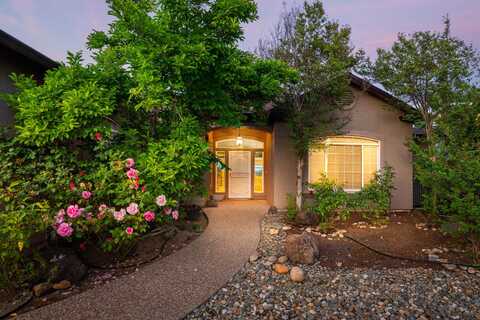 2965 Shadow Brook Lane, Redding, CA 96001