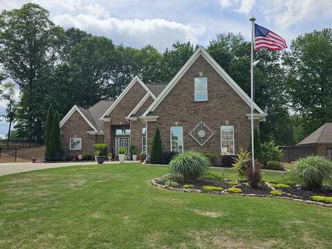 311 Woodfern Dr, Killen, AL 35645
