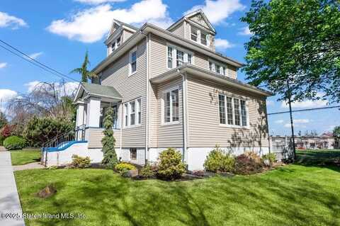 29 Livingston Court, Staten Island, NY 10310