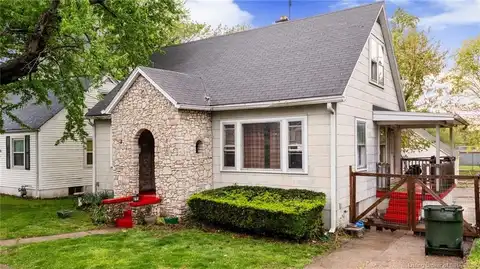 306 E Charlestown Avenue, Jeffersonville, IN 47130
