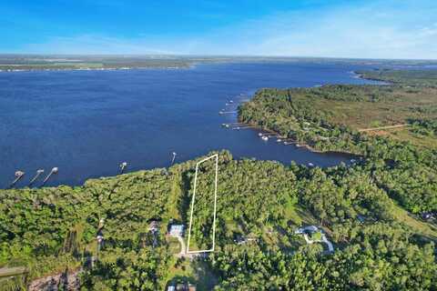 132 Pioneer Trl, Green Cove Springs, FL 32043