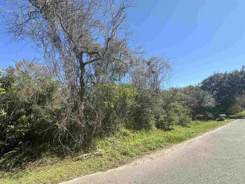 221 Dartmouth Rd, Saint Augustine, FL 32086