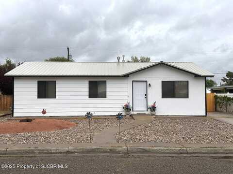 504 N 4TH Street, Bloomfield, NM 87413