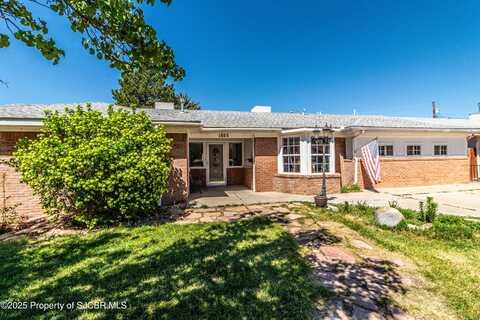 1805 BRENWOOD Drive, Farmington, NM 87401