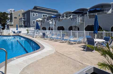 9510 Amherst Ave, Margate City, NJ 08402