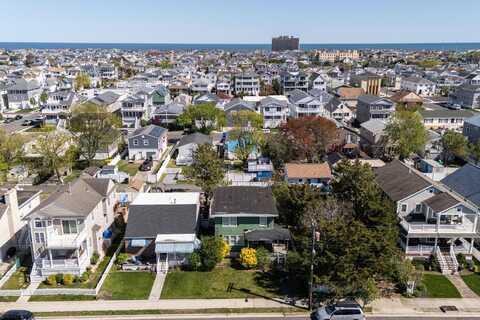 221 Simpson Ave, Ocean City, NJ 08226
