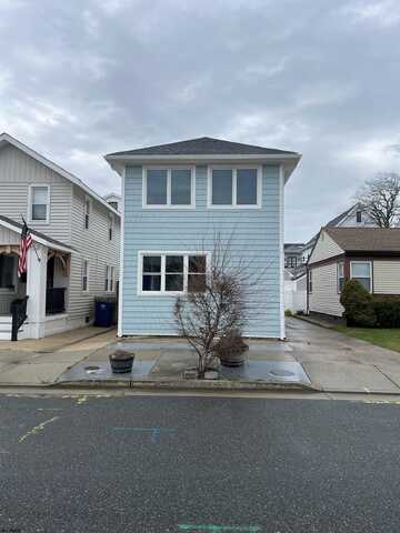 219 N Union Ave, Margate City, NJ 08402