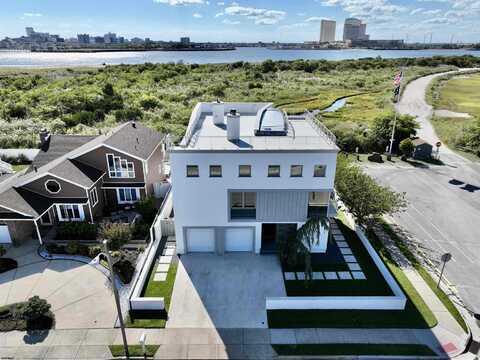 2 Ocean Dr W, Brigantine, NJ 08203