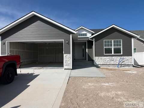 1068 Alpine Ave, Chubbuck, ID 83202