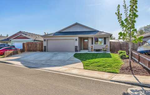7406 27th Street, White City, OR 97503