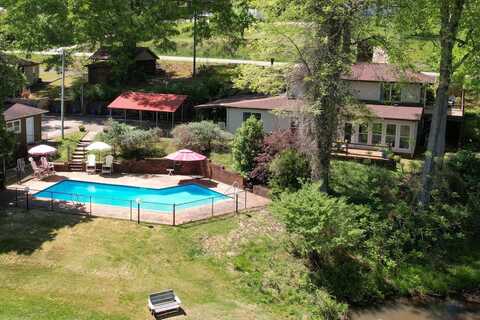 1212 Riveroak Road, Inman, SC 29349