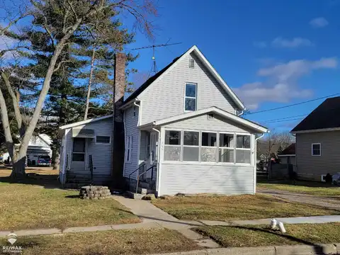 755 Alger, Owosso, MI 48867