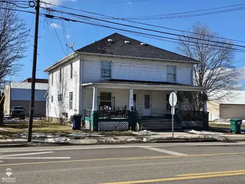 308 S Shiawassee, Owosso, MI 48867