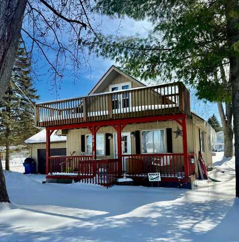 201 Broadway, Houghton Lake, MI 48629
