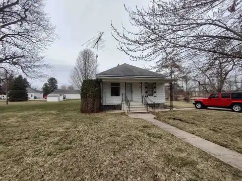 564 Aiken, Owosso, MI 48867