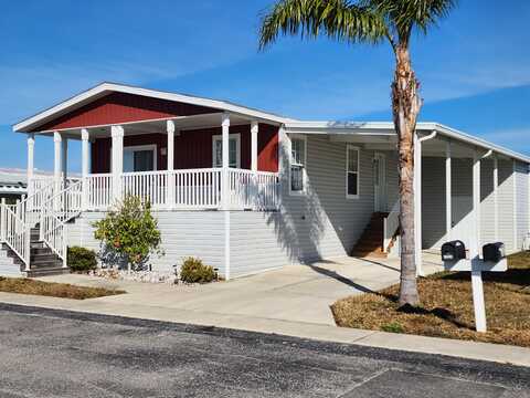 7723 Parkway Blvd, Hudson, FL 34667