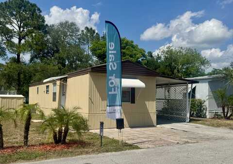 397 Hansom Parkway, Sanford, FL 32773