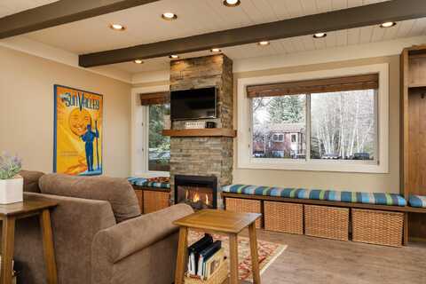 1110 Atelier Condo Dr, Sun Valley, ID 83353